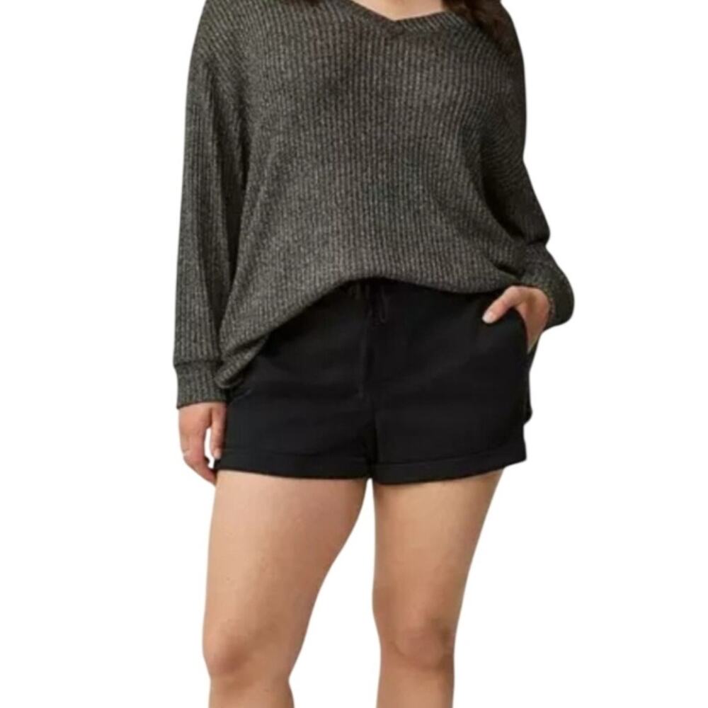 Torrid Womens Pull-On Weekend Mid Rise Black Drawstring Shorts Size 2